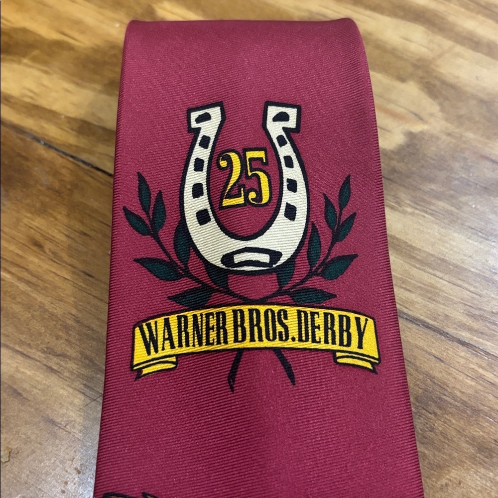 Vintage 1993 Warner Bros. 100% Silk Derby Tie - Picture 4 of 5